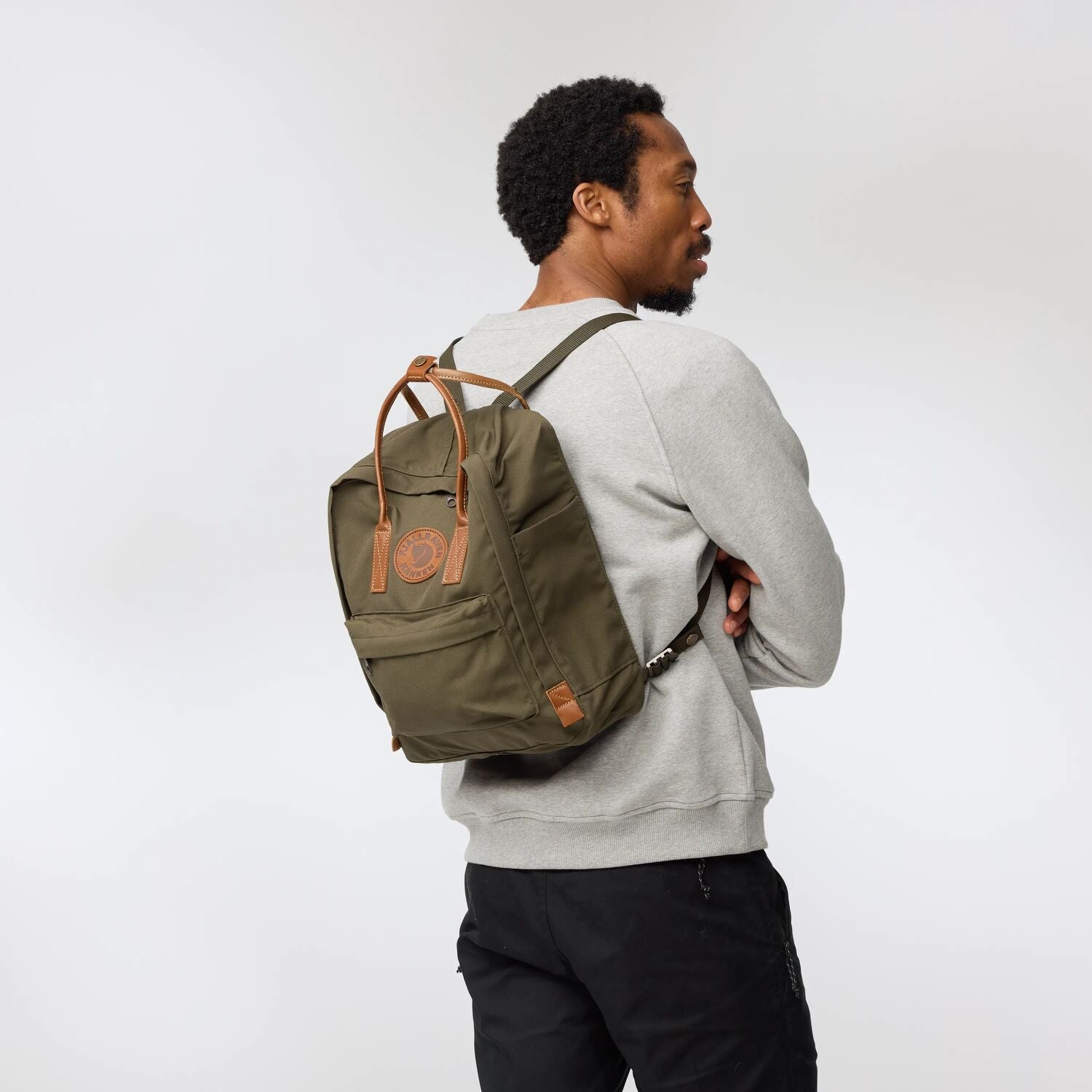 Fjallraven Kånken Backpack in Olive Green with Red Logo Kanken Koncept – Fjällräven SEA main image 3