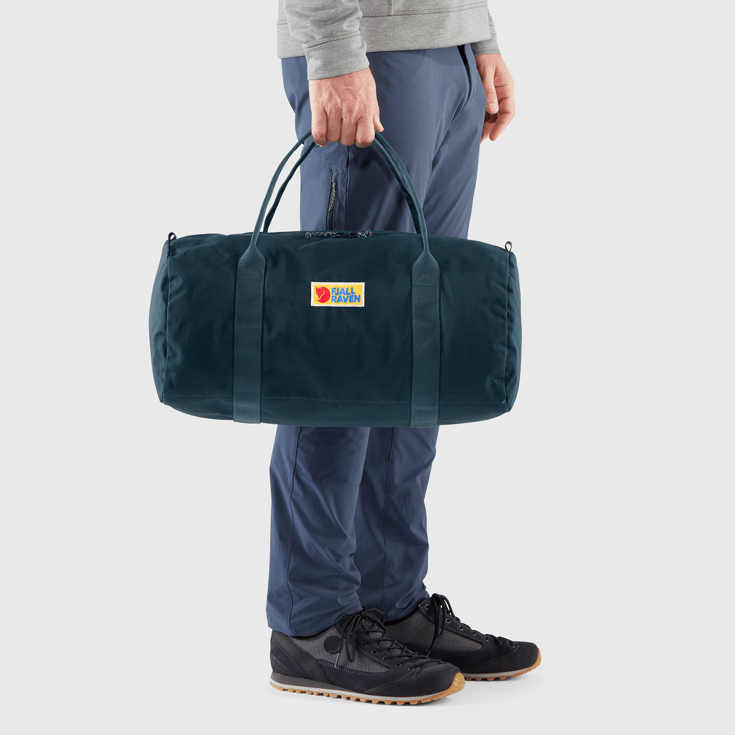 FJALLRAVEN｜ (Vardag Duffel 30 (27243/614)) Amazon.com: Fjallraven Vardag Duffel 30 - Deep Forest