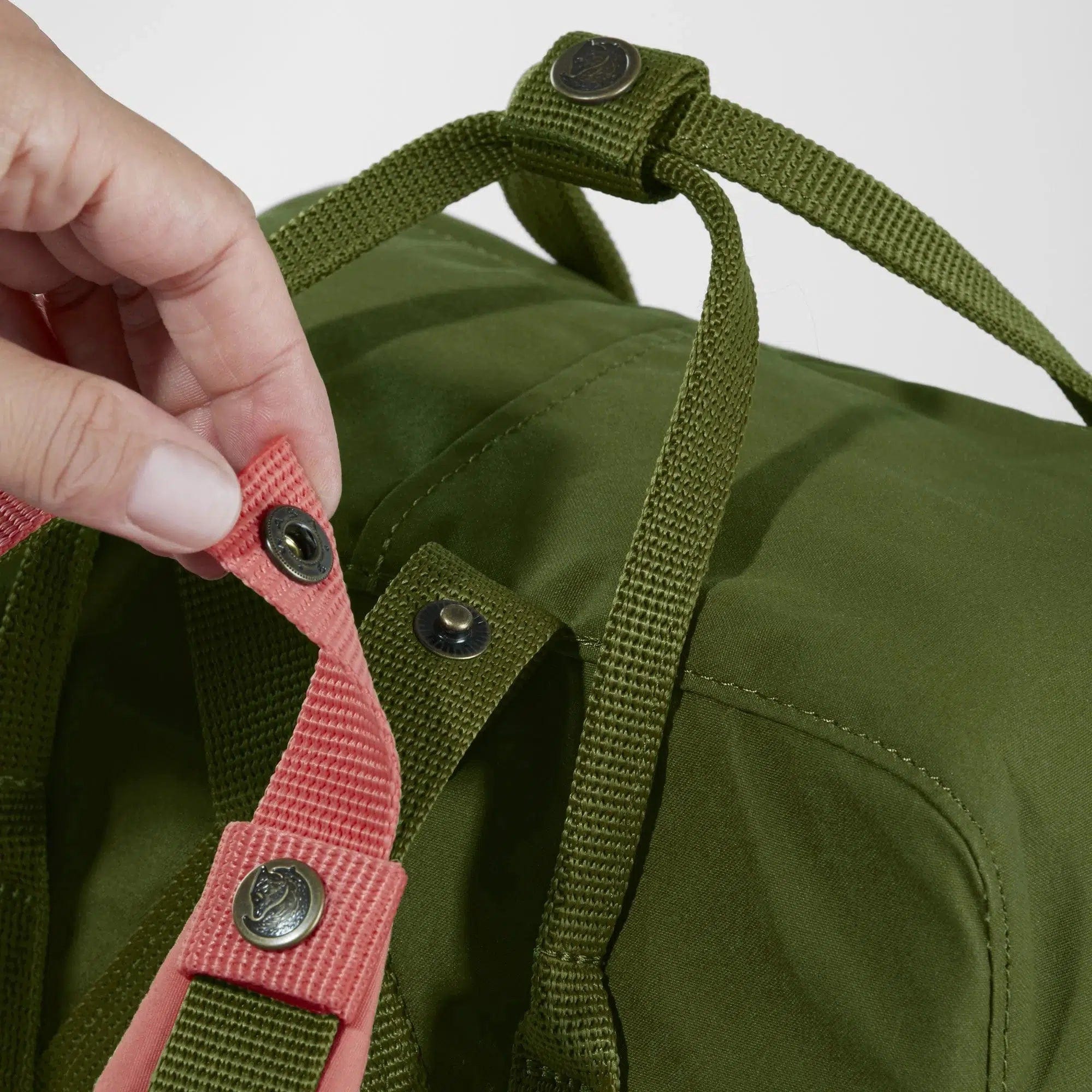 Fjallraven kanken straps too short sales