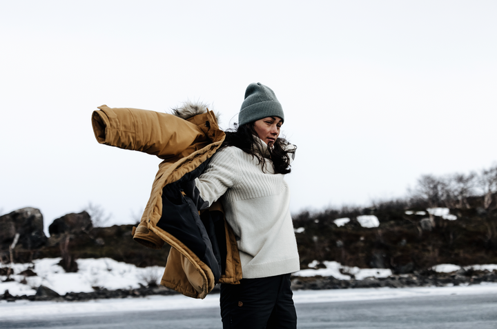 Women wearing woollen mid-layer and Nuuk Park outer layer 