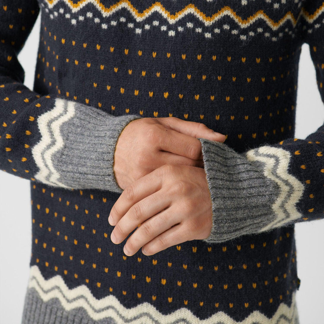 Övik Knit Sweater M